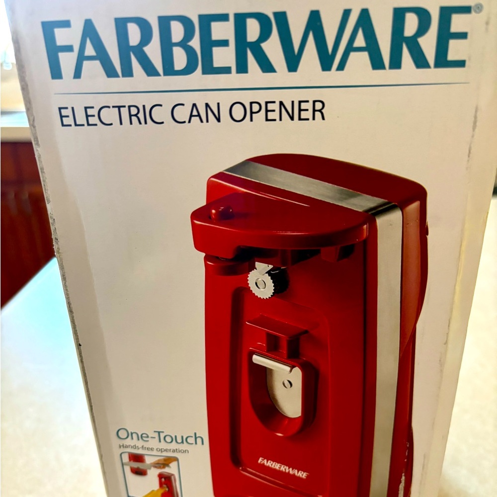Farberware Electric Can Opener. NIB